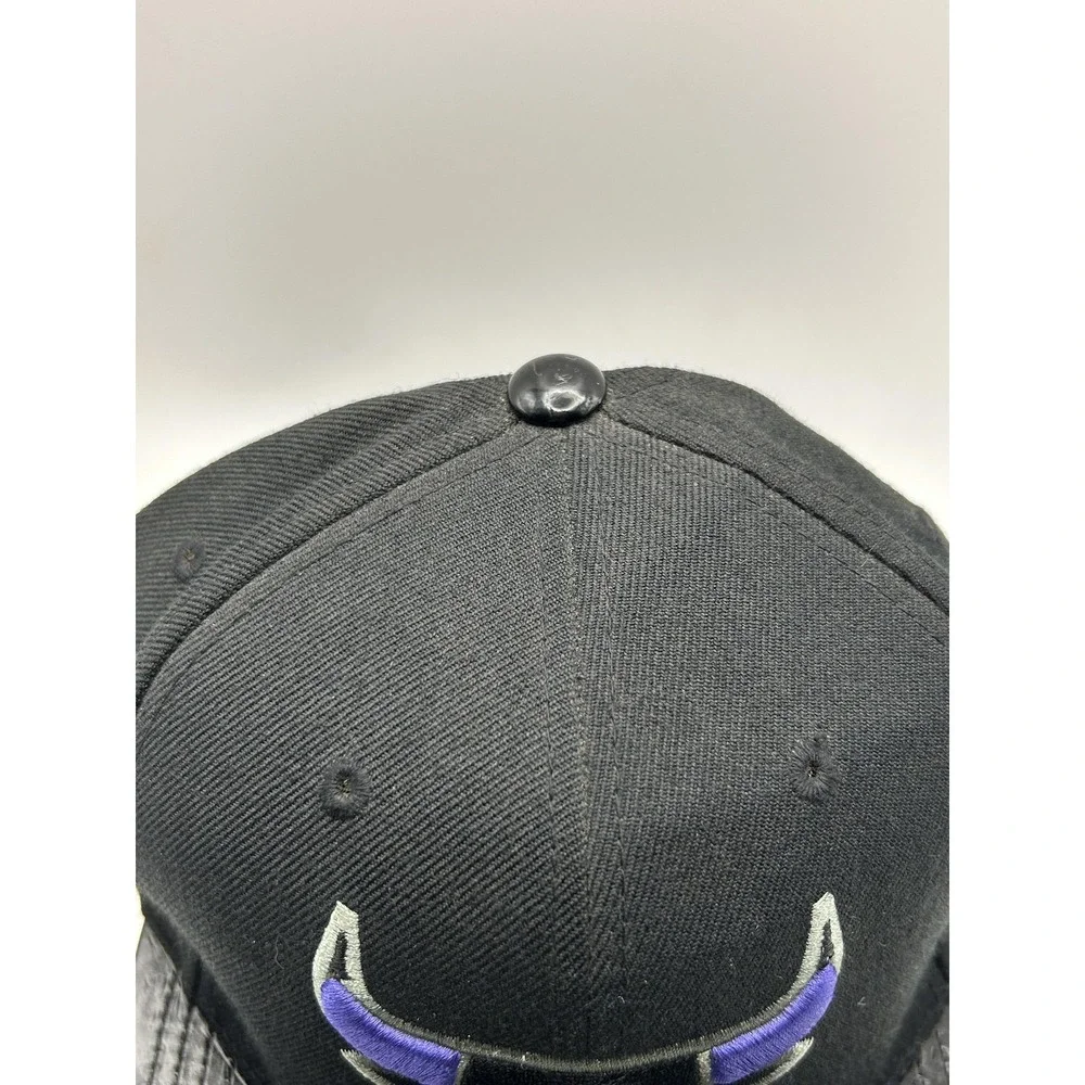 Chicago Bulls Hat Cap Snap Back Mens‎ Mitchell Ness Black Purple NBA Basketball